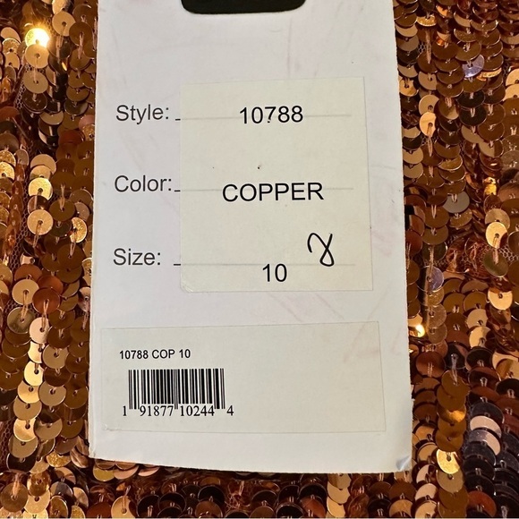 Mac Duggal NWT Sequined One Sleeve Column Gown, size 10 - Picture 11 of 13